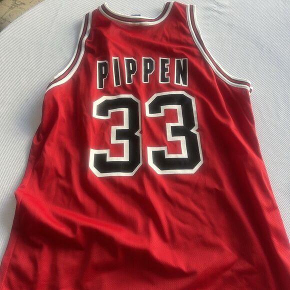 Scottie Pippen #33 Chicago Bulls Red Champion Jersey Vintage Adult Size 44 NBA - Picture 6 of 6